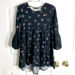 🎉HP🎉 NWOT Art Class Tiered Floral Mesh Dress